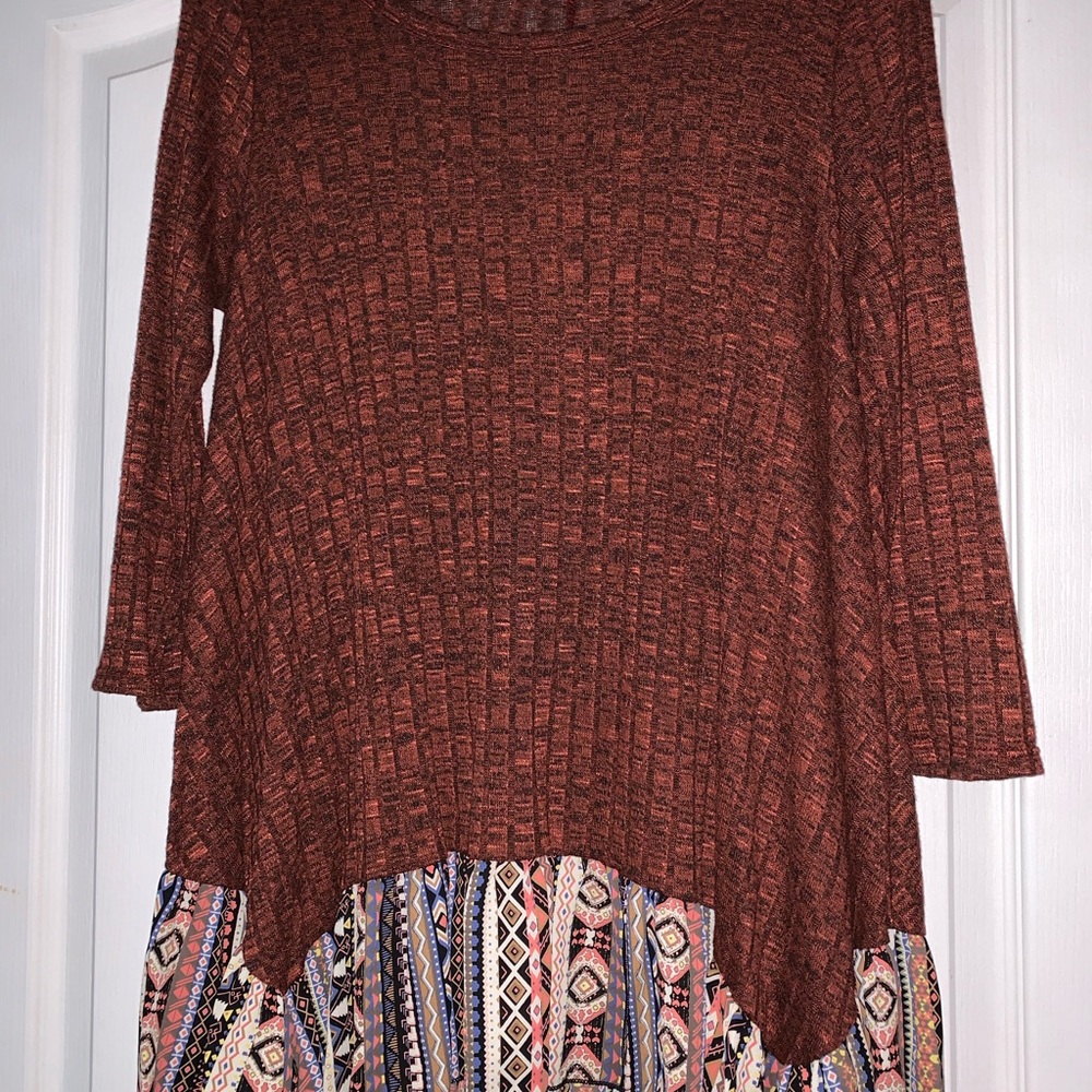 Beautiful tunic top!